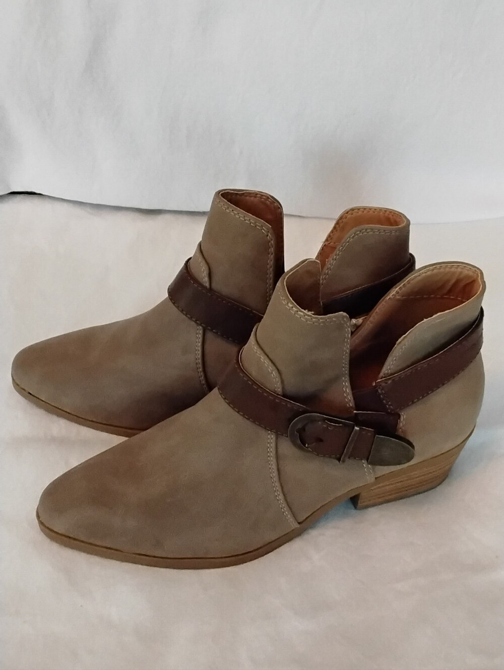 Wonderly Fonda Mushroom Suede Ankle Booties with Brown Strap